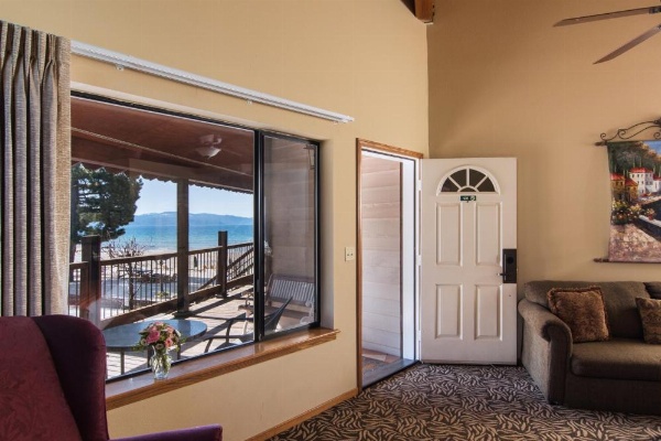 Mourelatos Lakeshore Resort image 17