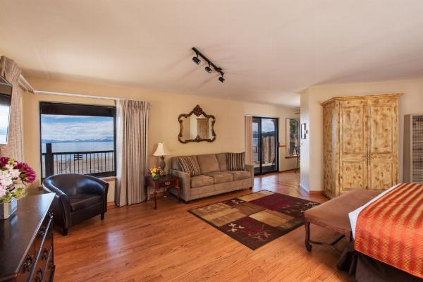 Mourelatos Lakeshore Resort image 24